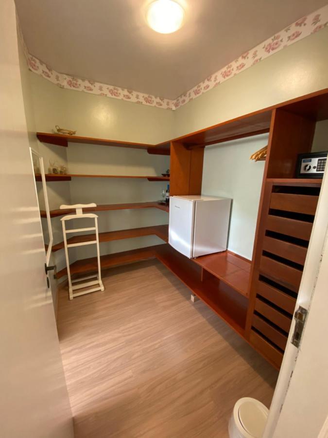 Chateau Colinas